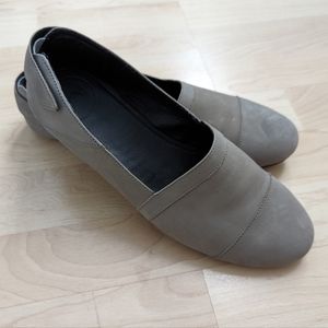 Penner Footwear Grey Leather Ballet Loafers Size 8.5